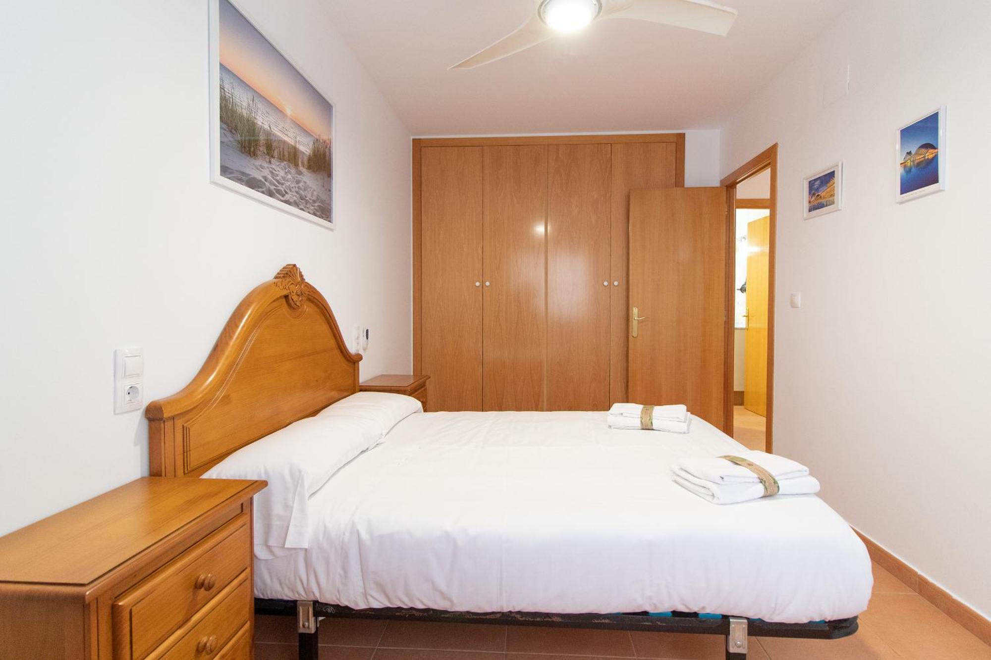 Global Properties, Planta Baja Con Piscina En Canet De Berenguer