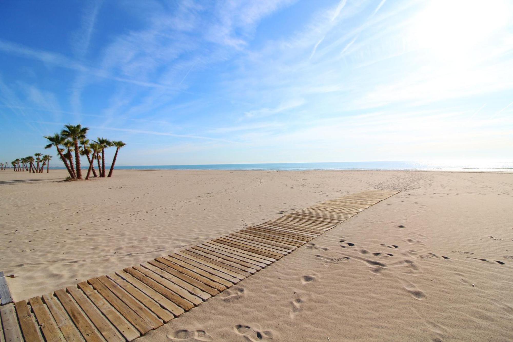 Global Properties, Planta Baja Con Piscina En Canet De Berenguer Apartment *