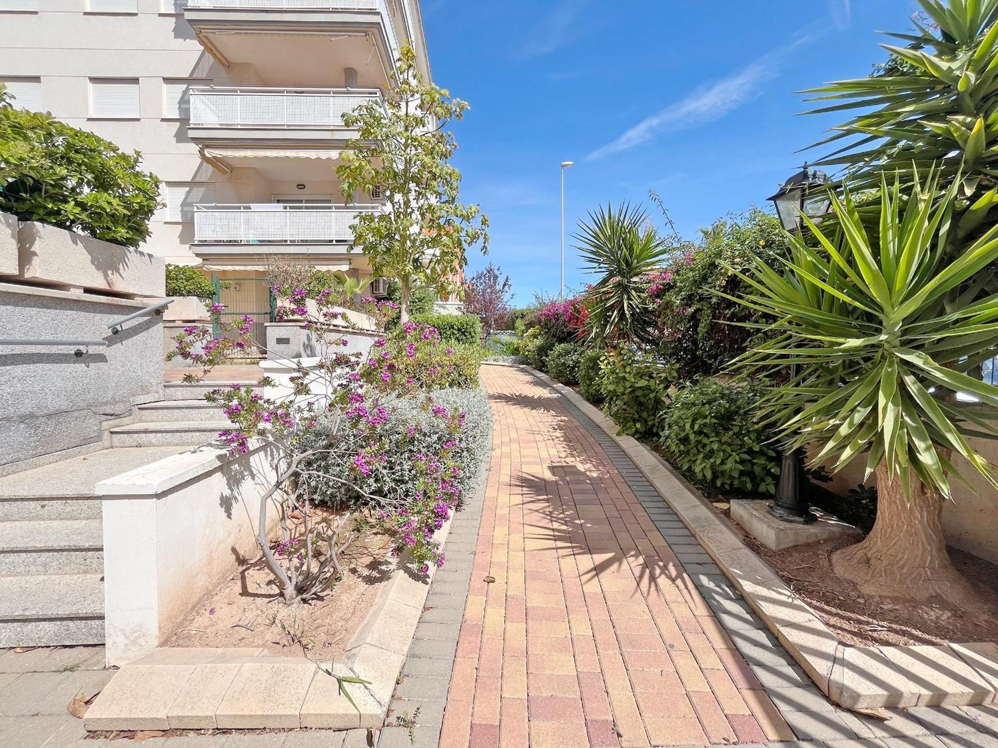 Global Properties, Planta Baja Con Piscina En Canet De Berenguer Apartment