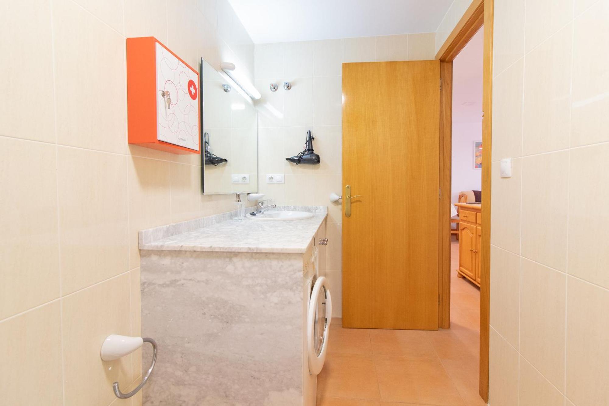 Global Properties, Planta Baja Con Piscina En Canet De Berenguer * Canet d'En Berenguer